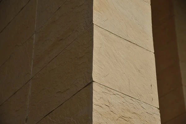 Phomi MCM Modified Clay Econic Clay Slate Stone Close shot